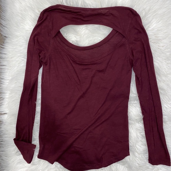 Open back long sleeve shirt - Picture 2 of 4